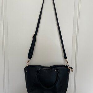 Black Purse - Gusaci